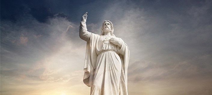 статуя иисуса христа
