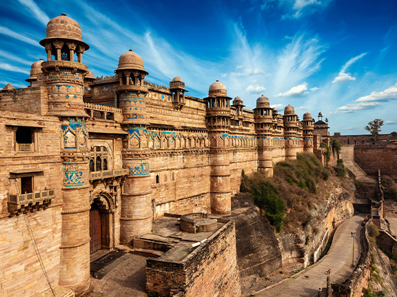 О чем молчат руины и шепчут пирамиды