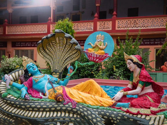 Бог Вишну: суть, мантры и символы для духовного пути