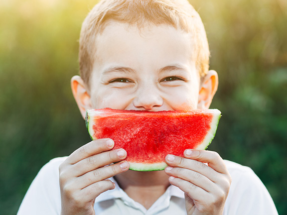 Приучение ребенка к правильному питанию