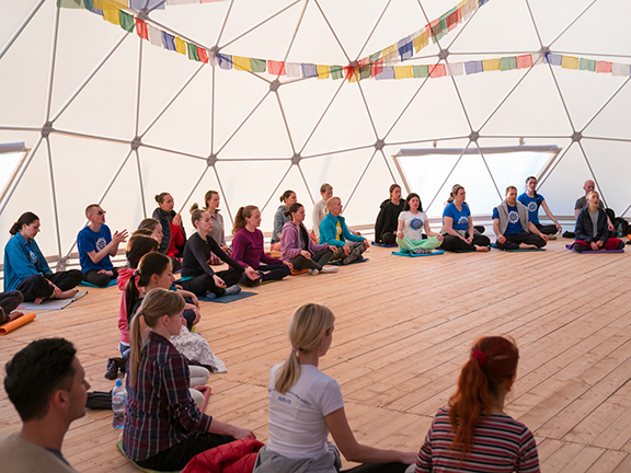 коллективная мантра ом, мантра, йоги