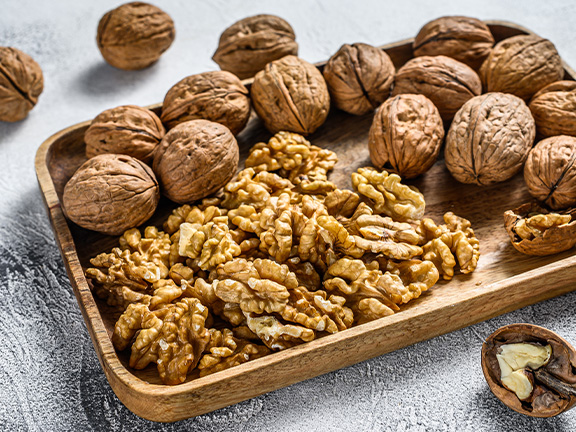 Грецкий орех: польза и вред