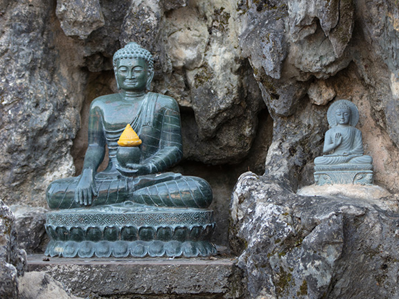 Сутра основных обетов, заслуг и добродетелей Будды Hаставника Врачевания Лазуритовое Сияние