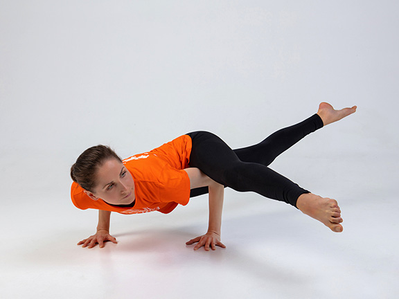 эка пада каундиньясана