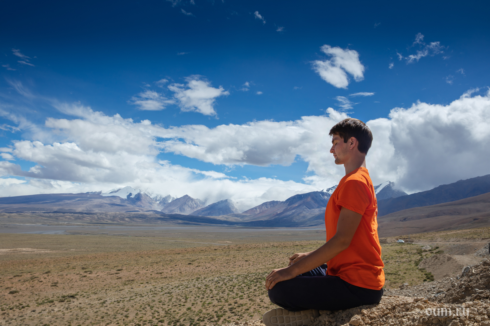 Слушать тибетскую медитацию. Тибет медитация. Медитация в горах Тибета. Места медитации Миларепы. Медитация не думать.