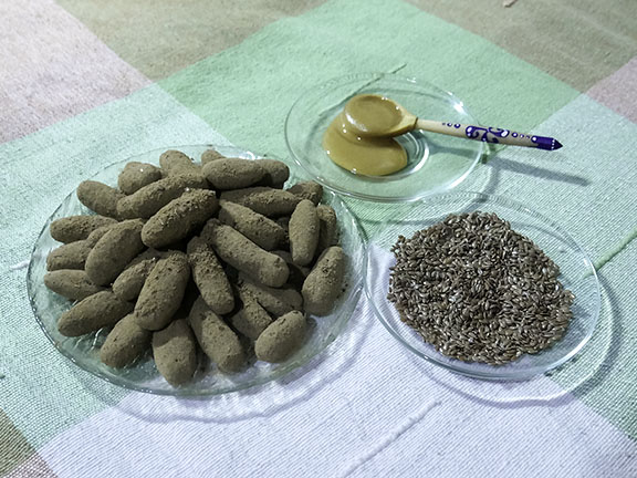 Сыроедческие медово-льняные батончики