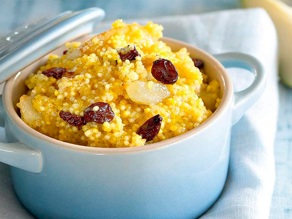 Каша пшенная с грушей