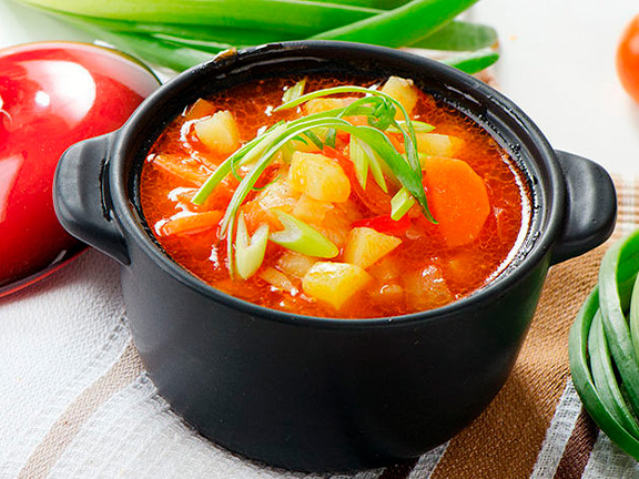 Суп из печеного перца и киноа