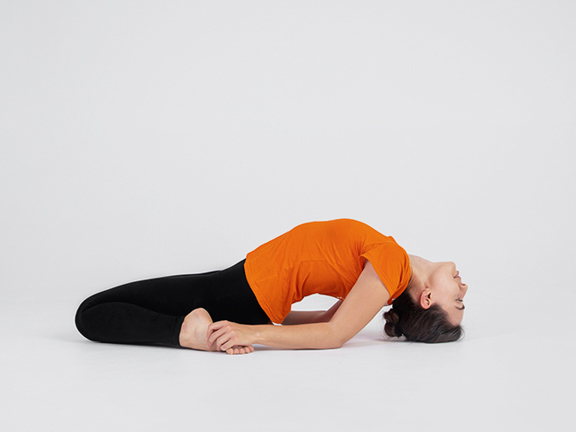 Матсиасана (в Суптавирасане)