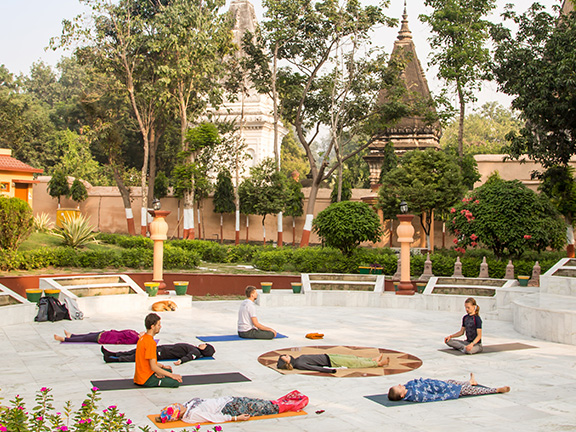 групповая шавасана фото