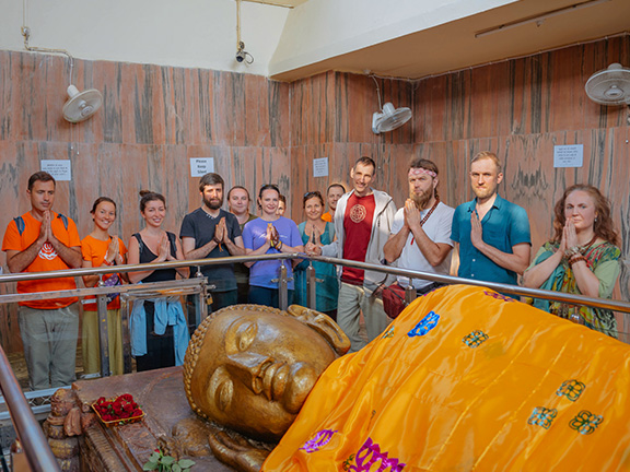 Поза для сна: мудрость древних традиций и современный взгляд