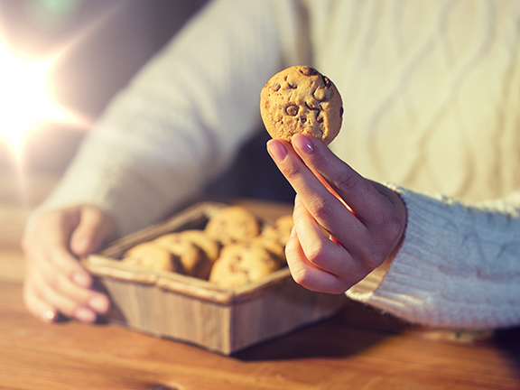 Девушка и печенье