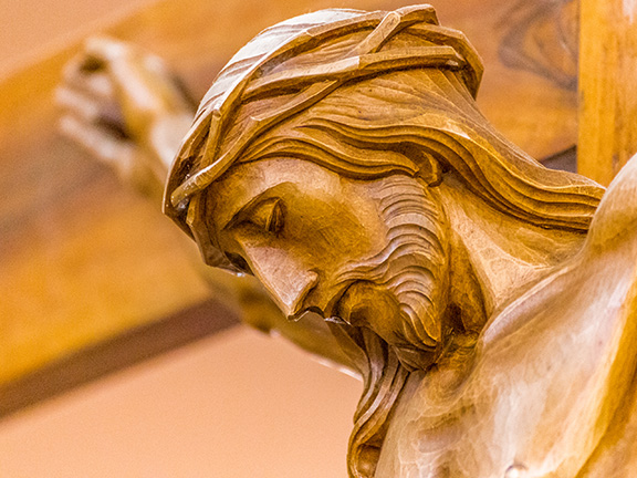 скульптура распятия христа