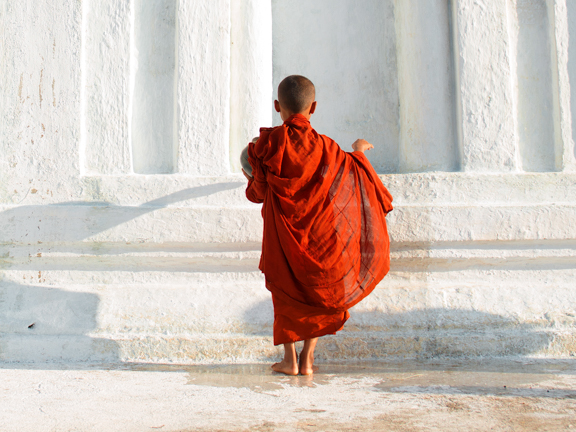мальчик монах
