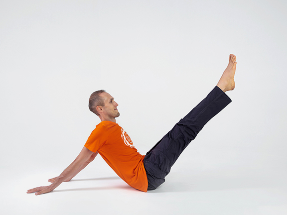 Нидханикасана, поза дыбы