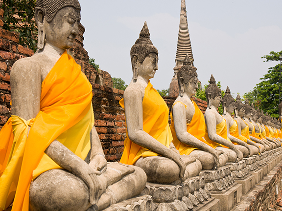 статуи будд