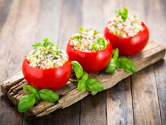 Постные фаршированные томаты