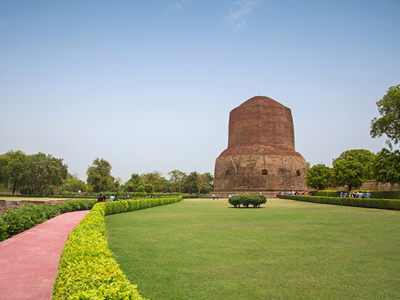 Сутра о Цветке Лотоса Чудесной Дхармы // Глава V Сравнение с целебными травами