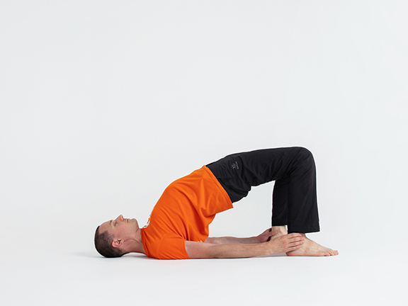 Ардха урдхва дханурасана