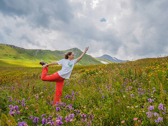 «Образ пут на его ногах помогает мне сесть в практику». Лала Наджафова