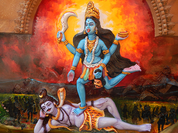 кали наступила на шиву