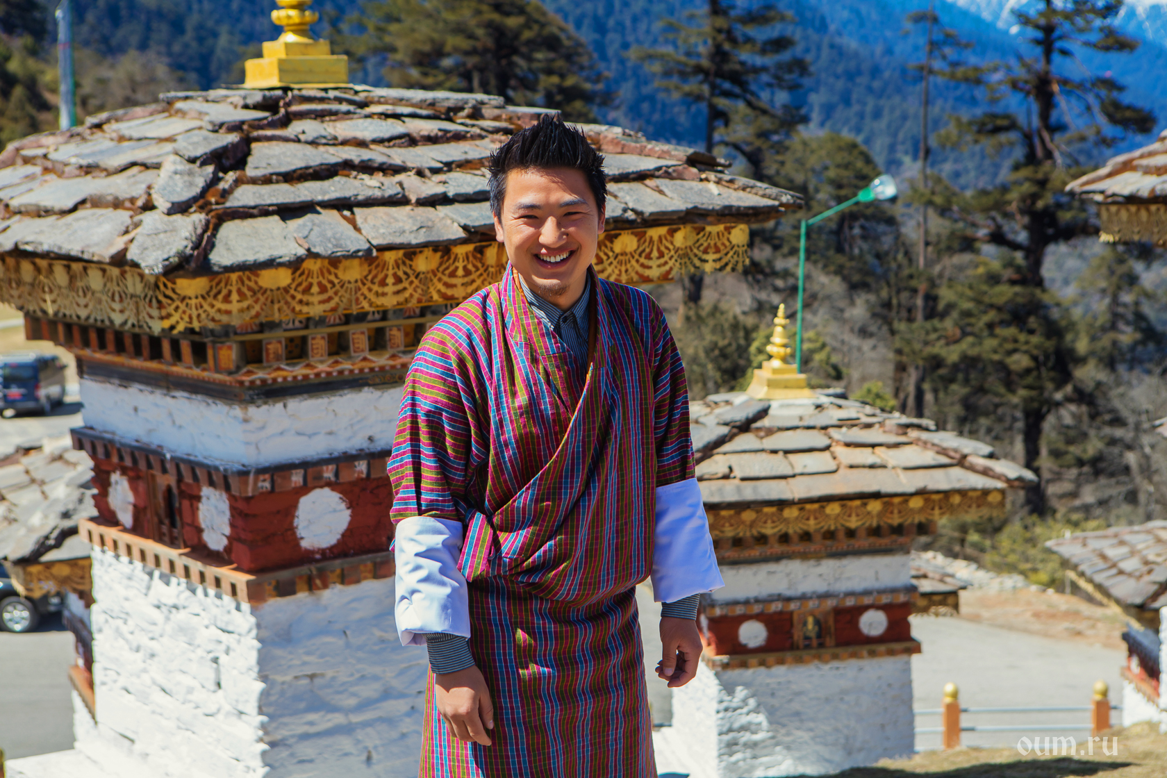 Непал и бутан. Бутан одежда мужская.