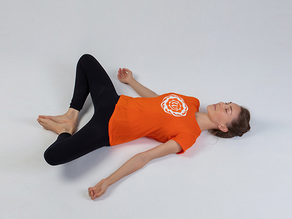 Супта баддха конасана