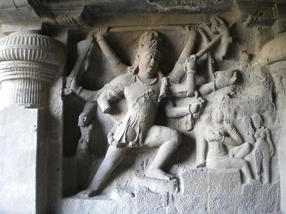 Храмовые пещеры Индии