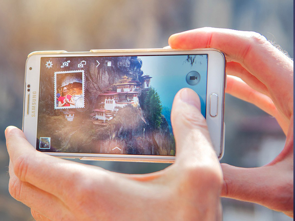 королевство бутан, монастырь Гнездо Тигра в телефоне фото