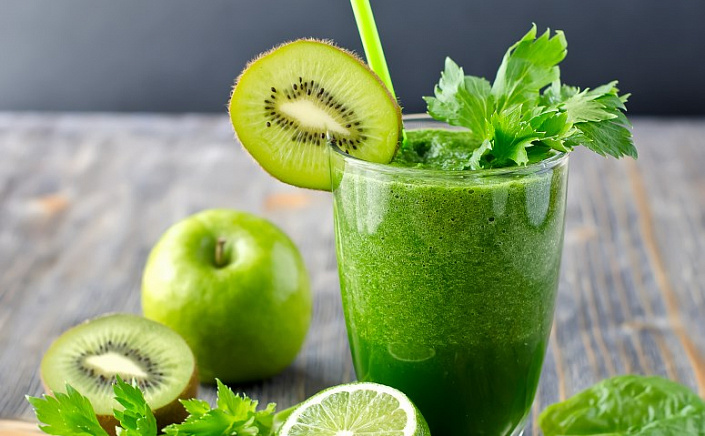 зеленый смузи с киви фото