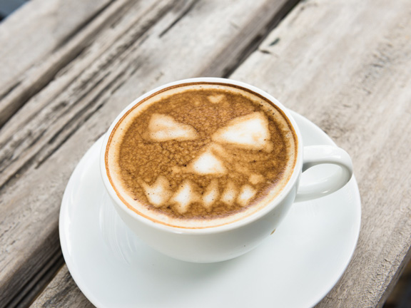 чашка кофе с лицом фото