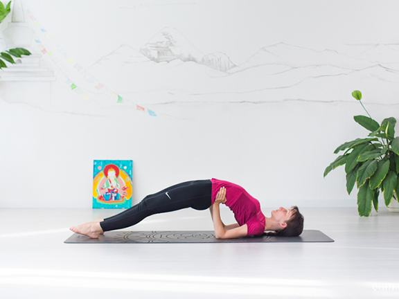 Сету Бандха Сарвангасана