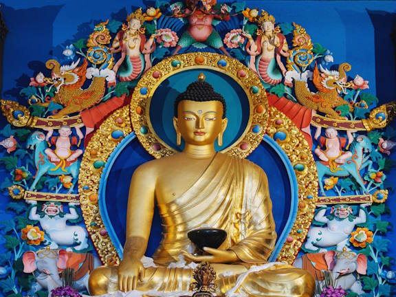 Статуя Будды