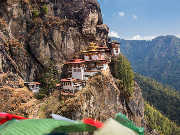 монастырь в бутане