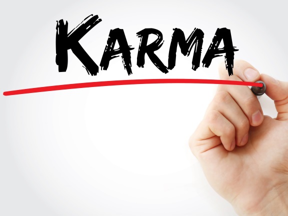 надпись на стекле карма