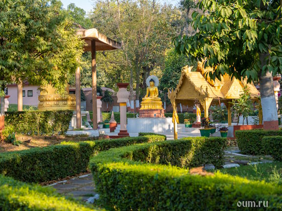 Статуя Будды