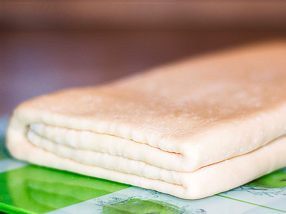 Бездрожжевое слоеное тесто (вегетарианское)