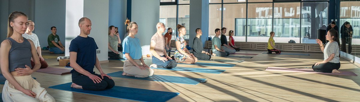 «Алхимия дыхания: трансформация ума через пранаяму»