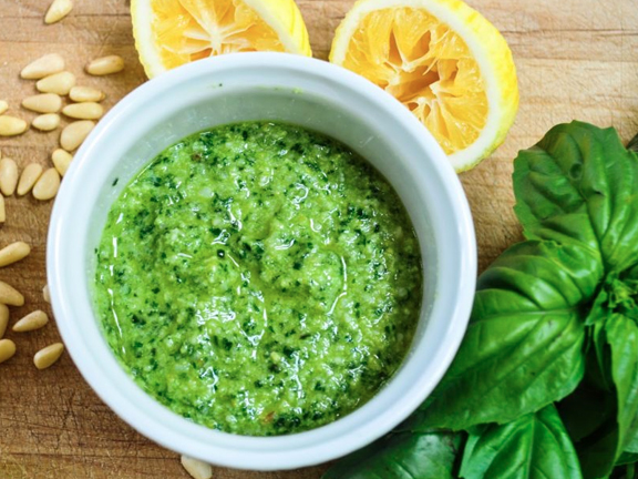 Песто сыроедческий