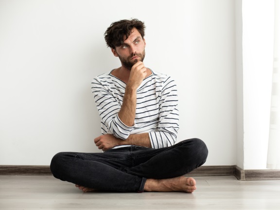 Понятие авидьи в йоге: почему страдание возвращается