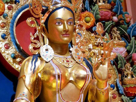 Сутра Арья-Тары, спасающая от восьми страхов