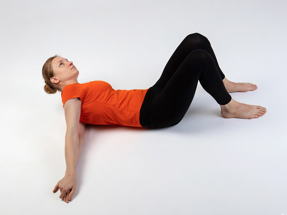 Эка Бхуджа Свастикасана 2