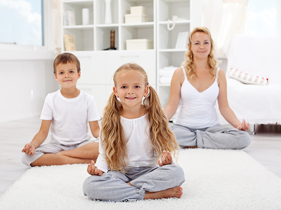 Нужна ли детям йога?