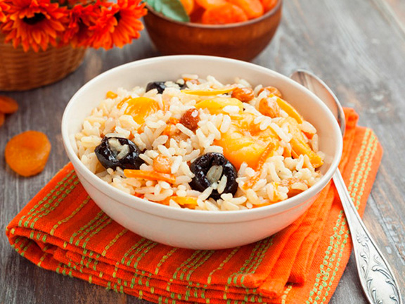 Рисовая каша с сухофруктами в пароварке