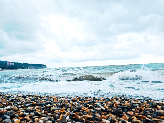 <b>Даты уточняются</b><br>Ретрит-випассана в Сочи с 17 по 19 апреля 2026<br>