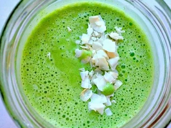 Кокосовый зелёный коктейль