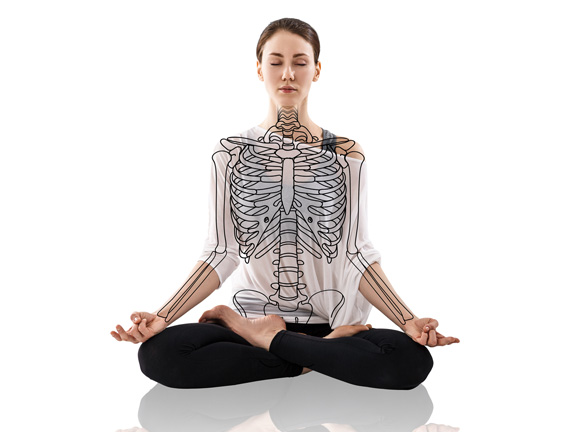 девушка в позе лотоса