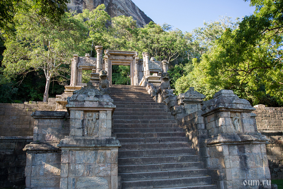 Древняя крепость Япахува фото