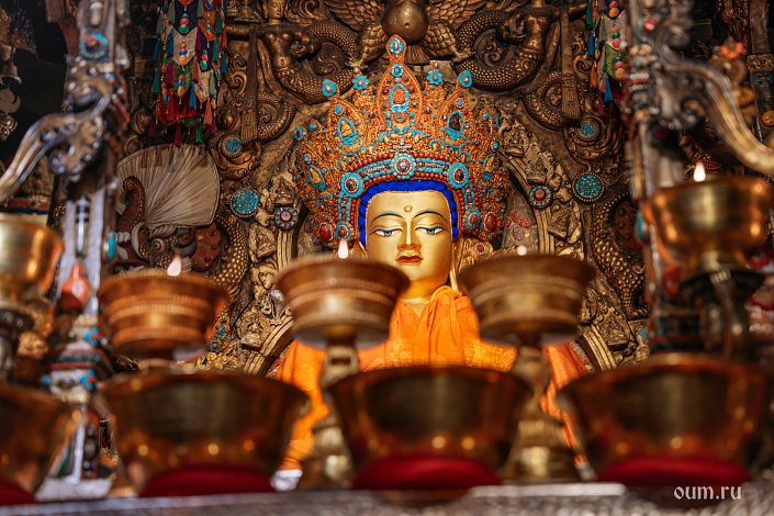 статуя будды