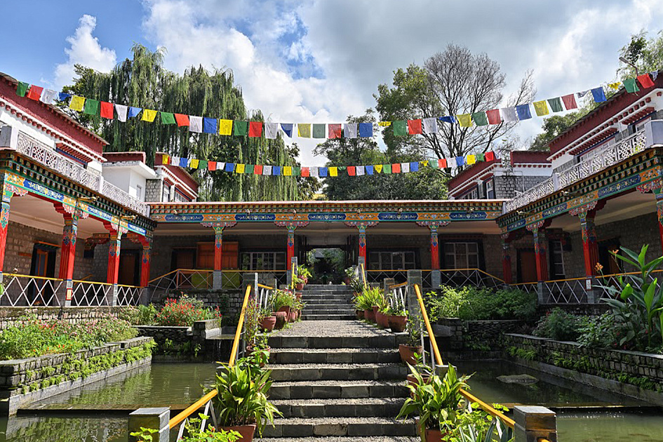 флажки, храм